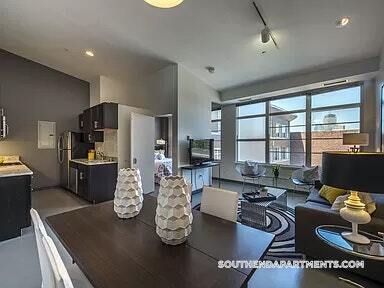 160 E Berkeley St in Boston, MA - Building Photo