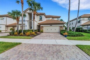 9208 Quartz Ln in Naples, FL - Building Photo