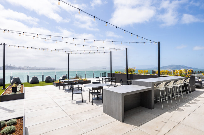 Hawkins in San Francisco, CA - Building Photo - Building Photo