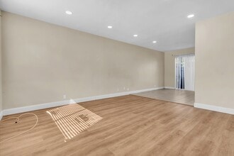 349 N Eucalyptus Ave in Rialto, CA - Building Photo - Building Photo