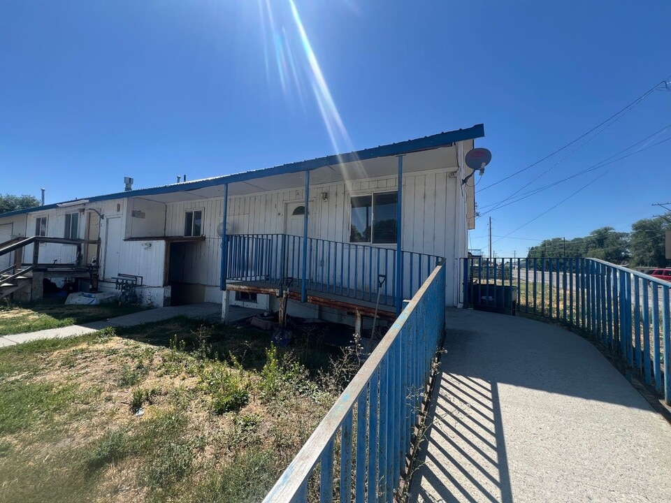 1090 S Broadway St in Blackfoot, ID - Building Photo