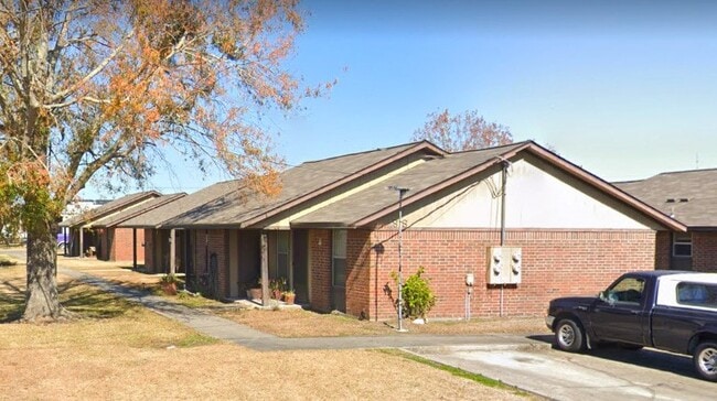 property at 907 Justin St