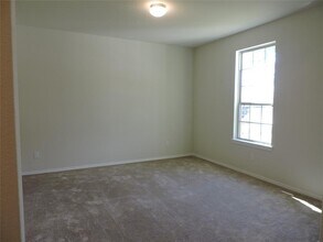 2007 Lost Timbers Dr in Conroe, TX - Building Photo - Building Photo