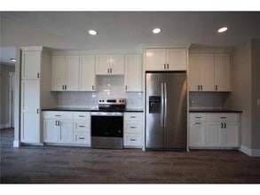 3305 200th St W in Farmington, MN - Building Photo - Building Photo