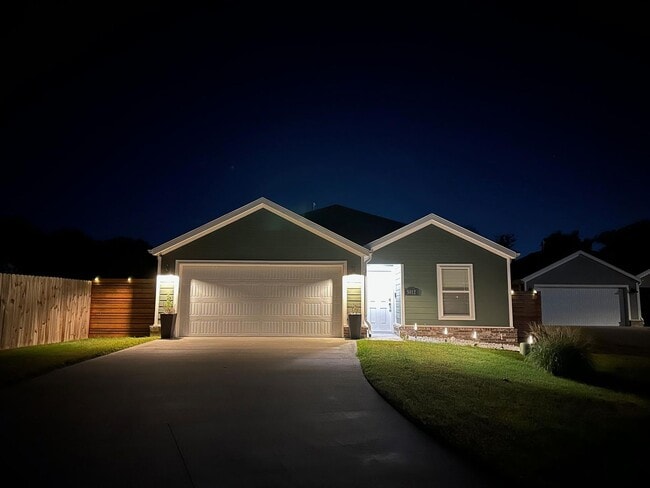 property at 5812 W Greens Chapel Rd