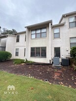 1407 Huntingdon Chase in Atlanta, GA - Building Photo