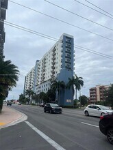 6355 SW 8th St-Unit -700 in West Miami, FL - Building Photo - Building Photo