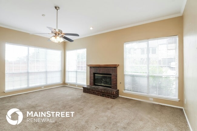 101 Chapel Hill Dr in Desoto, TX - Building Photo - Building Photo