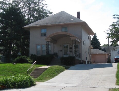 5117 Davenport St in Omaha, NE - Foto de edificio