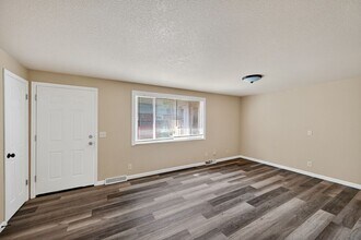 1341 Xanadu St in Aurora, CO - Building Photo - Building Photo