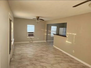 4102 Shaw St in Corpus Christi, TX - Building Photo - Building Photo