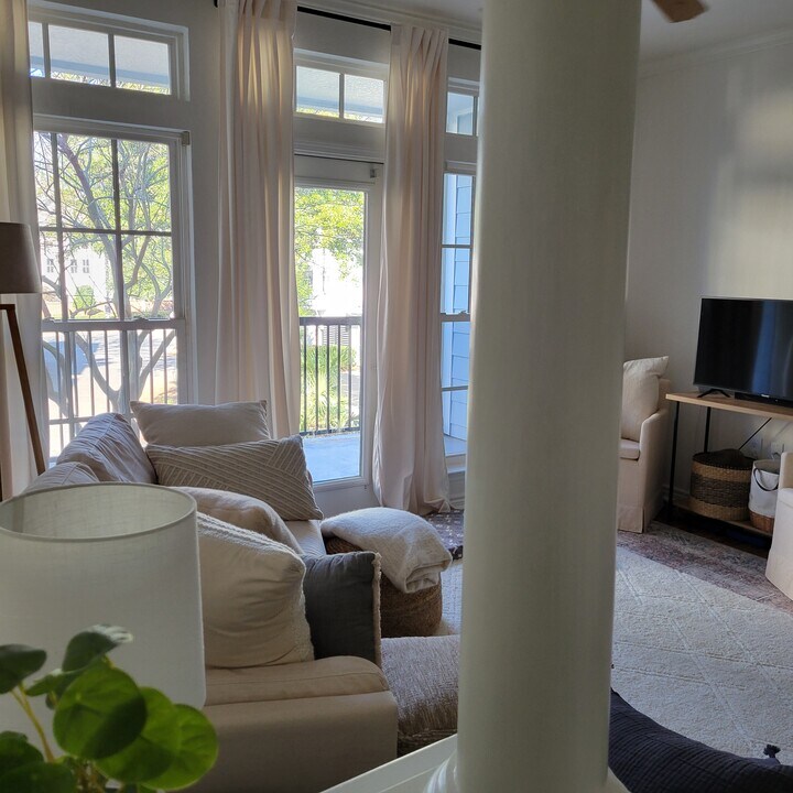 481 Seven Farms Dr in Daniel Island, SC - Building Photo