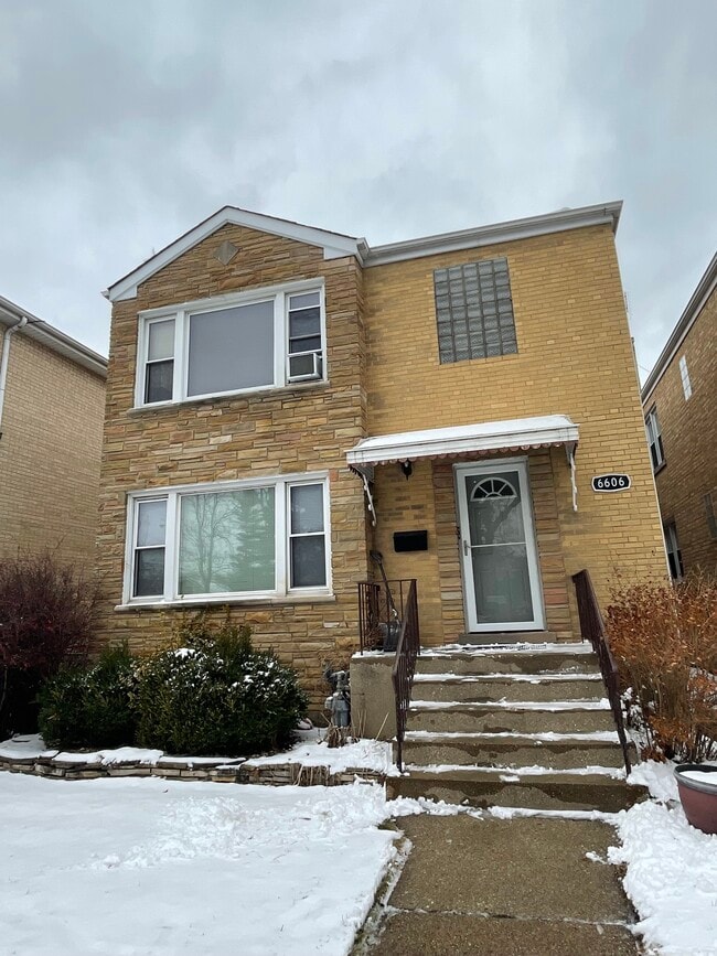 property at 6606 W Devon Ave
