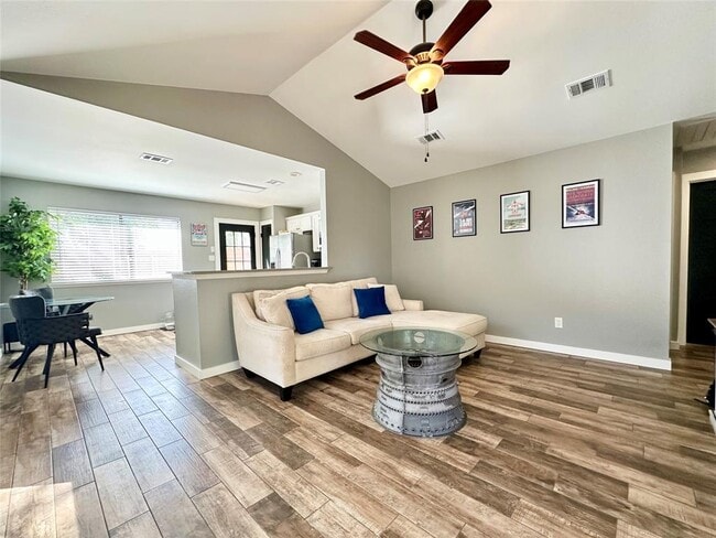 property at 1003 Markham Ln