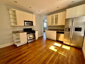 731 Parker St in Boston, MA - Building Photo - Building Photo