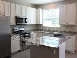 503 Richmond Dr in Saint Johns, FL - Foto de edificio - Building Photo