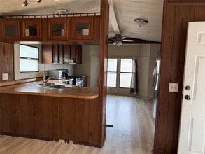 374 Plum St in Bastrop, TX - Building Photo - Building Photo