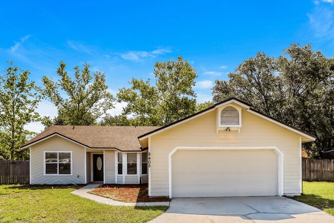 property at 8405 Rockridge Ct
