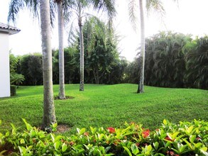 11706 Briarwood Cir-Unit -1 in Boynton Beach, FL - Foto de edificio - Building Photo