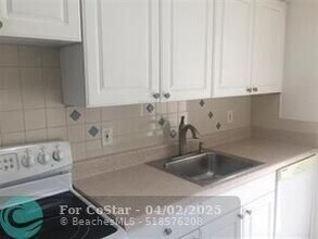 231 NE 24th Ave in Pompano Beach, FL - Building Photo - Building Photo