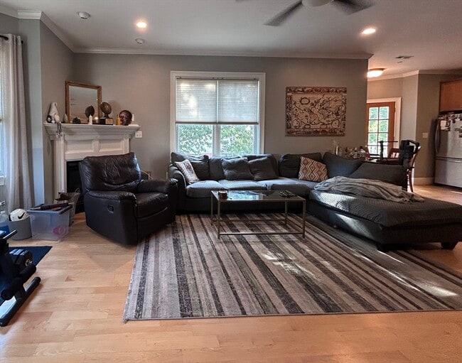 19 Bellflower St, Unit 4 in Boston, MA - Building Photo - Building Photo