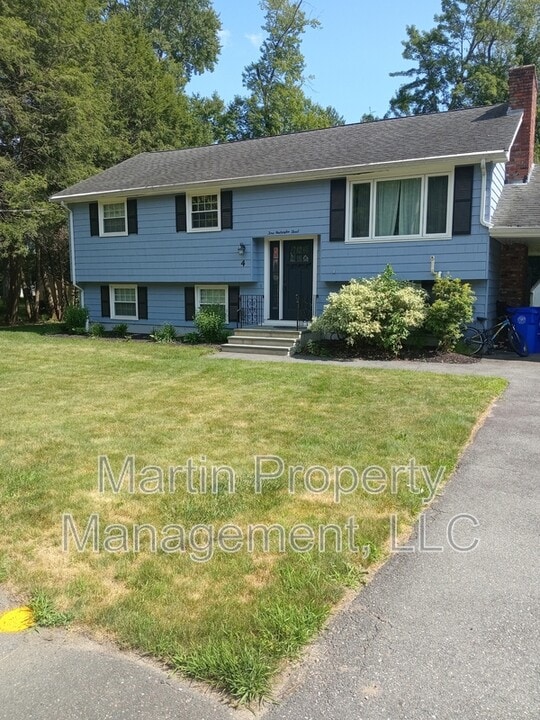 4 MA-4 in Bedford, MA - Building Photo