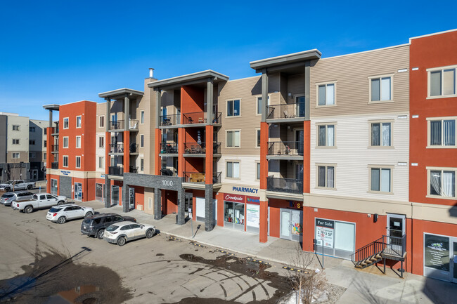 Creekside Village in Airdrie, AB - Building Photo - Building Photo