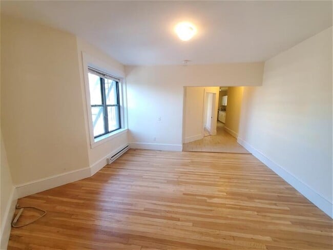 931 Massachusetts Ave, Unit 5