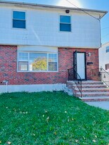 50 Monsey Pl in Staten Island, NY - Building Photo