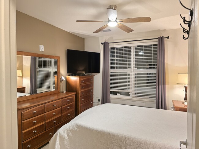 property at 350 W Elm St