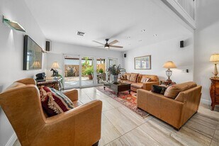 13514 Fountain View Blvd in Wellington, FL - Building Photo