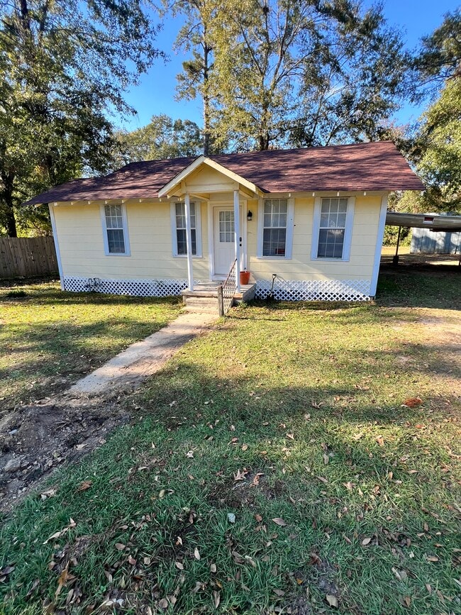 402 Old Richton Rd in Petal, MS - Building Photo - Building Photo