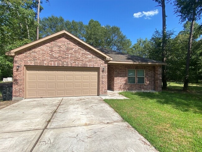 property at 618 Shady Lake Dr