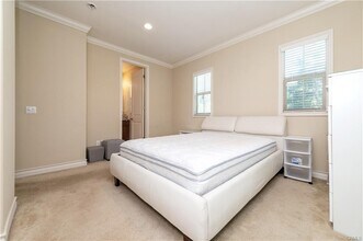 171 Coyote Brush in Irvine, CA - Building Photo - Building Photo