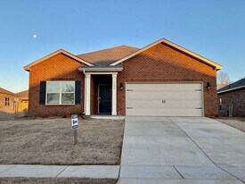 123 Derbyshire Dr in New Market, AL - Building Photo