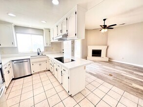 9131 Anchor Island Ct in Bakersfield, CA - Building Photo - Building Photo