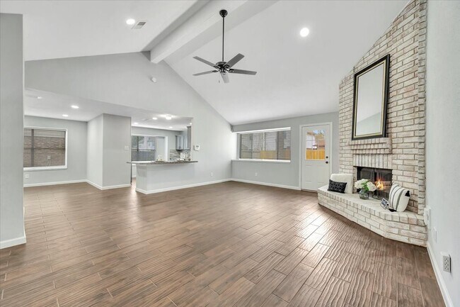 1807 Palo Duro St in Friendswood, TX - Building Photo - Building Photo