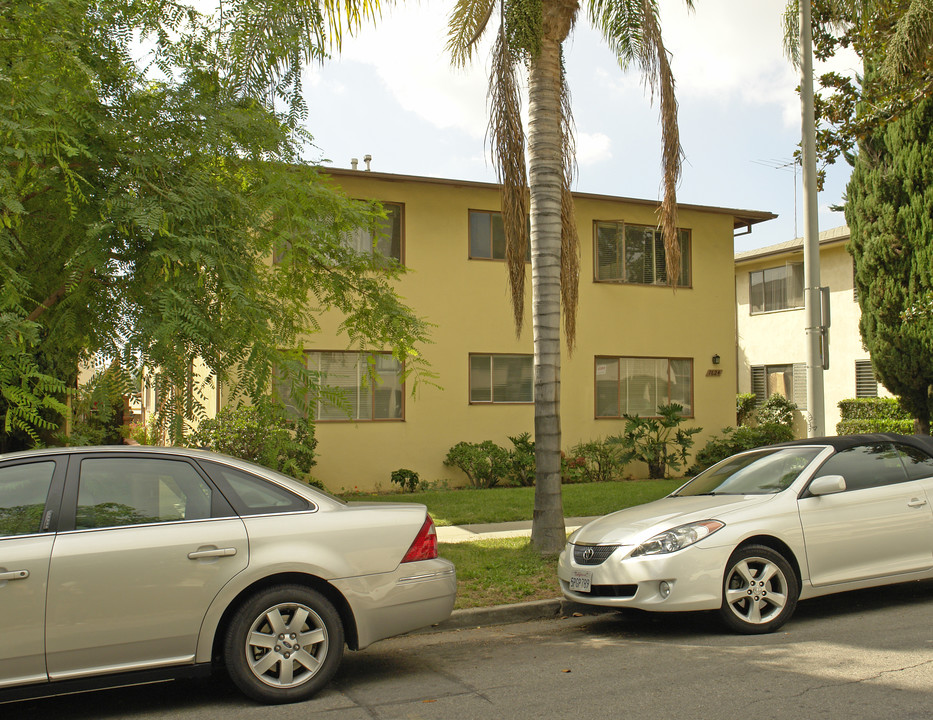 7624 Norton Ave in Los Angeles, CA - Building Photo