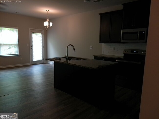 4925 Elm Brook Dr in Atlanta, GA - Building Photo - Building Photo
