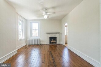 2117 Spruce St in Philadelphia, PA - Building Photo - Building Photo