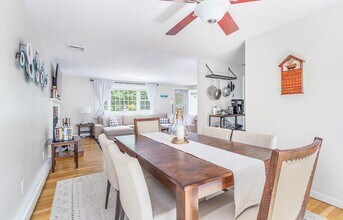 67 Old Post Rd in Centerville, MA - Building Photo - Building Photo