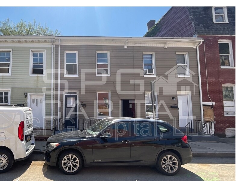 586 Salem Ave in York, PA - Building Photo