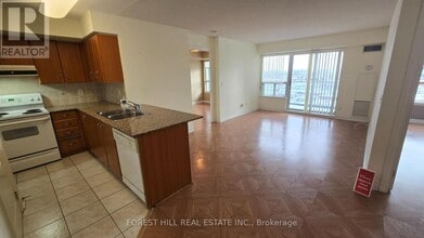 50 Disera Dr in Vaughan, ON - Building Photo - Building Photo