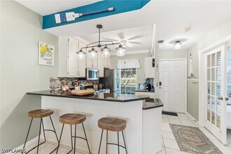 8161 Twelve Oaks Cir in Naples, FL - Building Photo - Building Photo