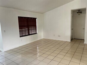 304 Oak Ln Track in Ocala, FL - Building Photo - Building Photo