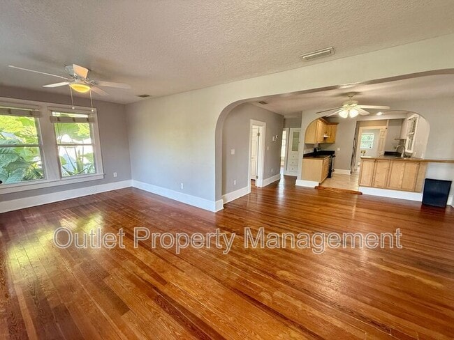 737 Carlson Dr in Orlando, FL - Building Photo - Building Photo