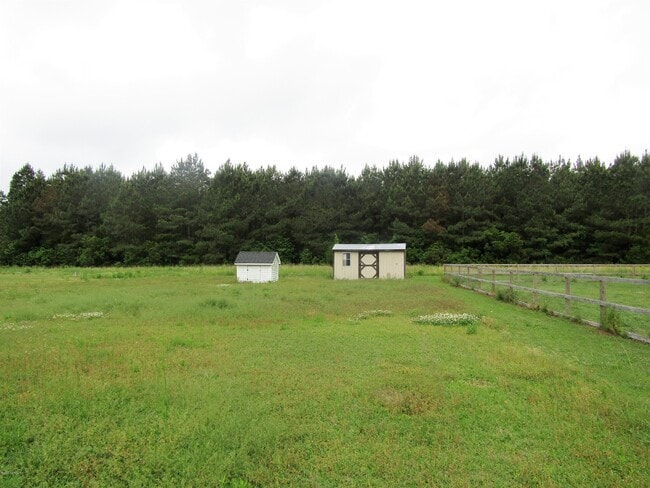 150 Morristown Rd in Stella, NC - Building Photo - Building Photo