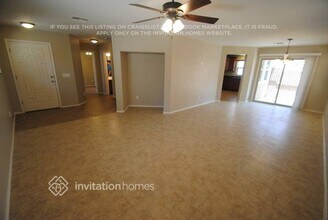 2241 S Buckaroo Trail in Gilbert, AZ - Building Photo - Building Photo
