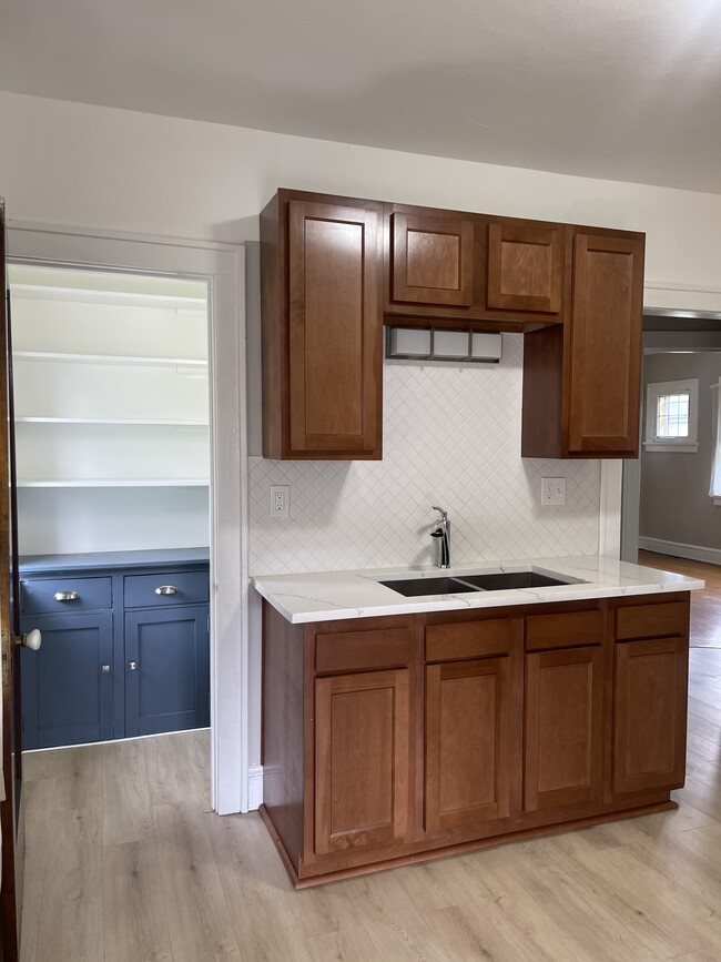 1638 N 15th St, Unit 1638 in Milwaukee, WI - Building Photo - Building Photo