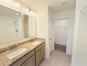 1881 America Ave in Gulf Breeze, FL - Building Photo - Building Photo